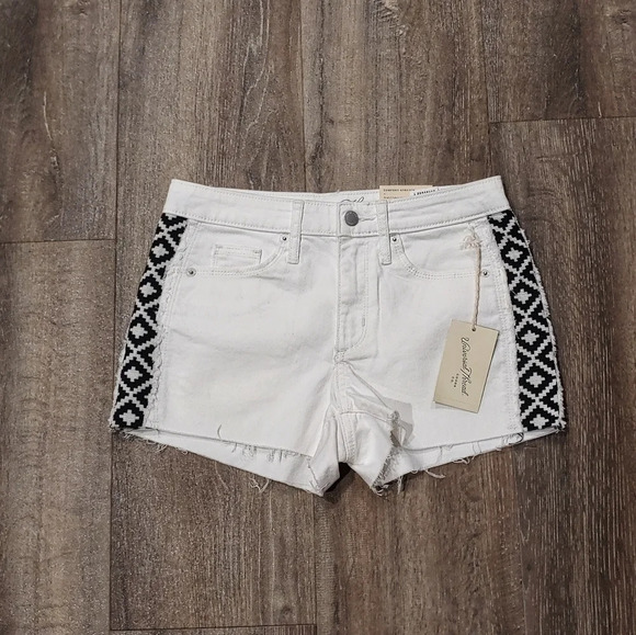 *NWT* Universal Thread High Rise Shortie Short - Picture 2 of 4